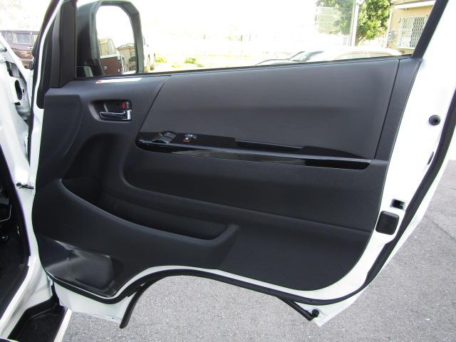 ハイエースバン ロングスーパーGL ダークプライムS 登録済未使用車 パノラミックビューモニター デジタルインナーミラー 両側パワースライド 専用シート 衝突軽減ブレーキ レーンキープアシスト オートマチックハイビーム LEDヘッドライト2025改モデル(51枚目)