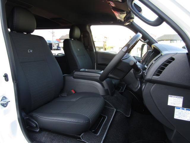 ハイエースバン ロングスーパーGL ダークプライムS 登録済未使用車 パノラミックビューモニター デジタルインナーミラー 両側パワースライド 専用シート 衝突軽減ブレーキ レーンキープアシスト オートマチックハイビーム LEDヘッドライト2025改モデル(55枚目)