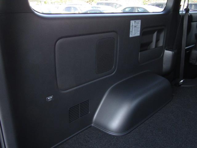 ハイエースバン ロングスーパーGL ダークプライムS 登録済未使用車 パノラミックビューモニター デジタルインナーミラー 両側パワースライド 専用シート 衝突軽減ブレーキ レーンキープアシスト オートマチックハイビーム LEDヘッドライト2025改モデル(59枚目)