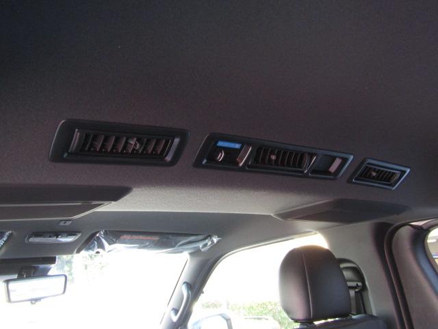 ハイエースバン ロングスーパーGL ダークプライムS 登録済未使用車 パノラミックビューモニター デジタルインナーミラー 両側パワースライド 専用シート 衝突軽減ブレーキ レーンキープアシスト オートマチックハイビーム LEDヘッドライト2025改モデル(61枚目)