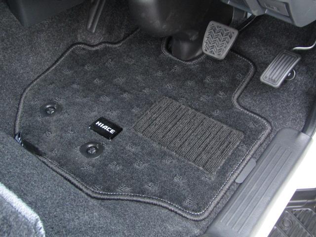 ハイエースバン ロングスーパーGL ダークプライムS 登録済未使用車 パノラミックビューモニター デジタルインナーミラー 両側パワースライド 専用シート 衝突軽減ブレーキ レーンキープアシスト オートマチックハイビーム LEDヘッドライト2025改モデル(65枚目)