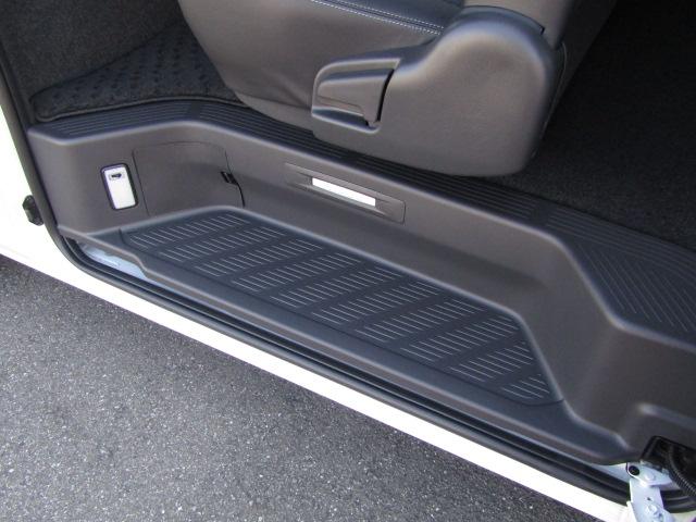 ハイエースバン ロングスーパーGL ダークプライムS 登録済未使用車 パノラミックビューモニター デジタルインナーミラー 両側パワースライド 専用シート 衝突軽減ブレーキ レーンキープアシスト オートマチックハイビーム LEDヘッドライト2025改モデル(66枚目)