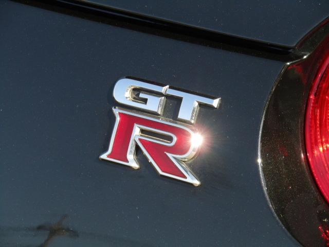 ＧＴ－Ｒ プレミアムエディション　禁煙車　ＢＯＳＥサウンド　ワンオーナー　サッチャム車両防盗システム　ハーフレザーシート　シートヒーター　純正ナビ　フルセグＴＶ　バックカメラ　Ｆ／Ｒドラレコ　純正２０インチアルミホイール　スマートキー（29枚目）