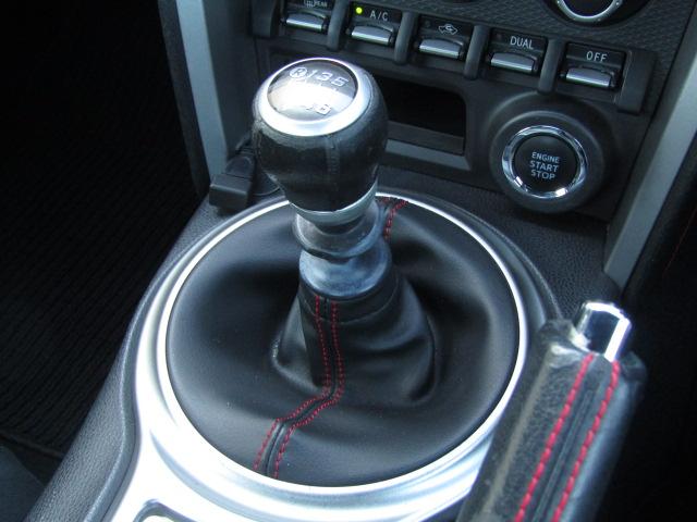 ＢＲＺ Ｓ　６速ＭＴ　レカロシート　ＲＡＹ１８ＡＷ　ＨＫＳマフラー　ＳＴｉタワーバー　オートライト　パナソニックナビ・フルセグＴＶ　ＤＶＤ再生　音楽サーバー　ブルートゥース接続　ＥＴＣ　ＨＩＤライト　スマートキー（46枚目）