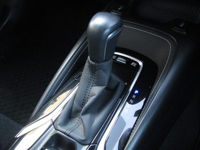 カローラスポーツ ハイブリッドＧ　スタイルパッケージ　ドライブレコーダー　ＥＴＣ　バックカメラ　クリアランスソナー　オートクルーズコントロール　レーンアシスト　衝突被害軽減システム　アルミホイール　オートマチックハイビーム　オートライト（10枚目）