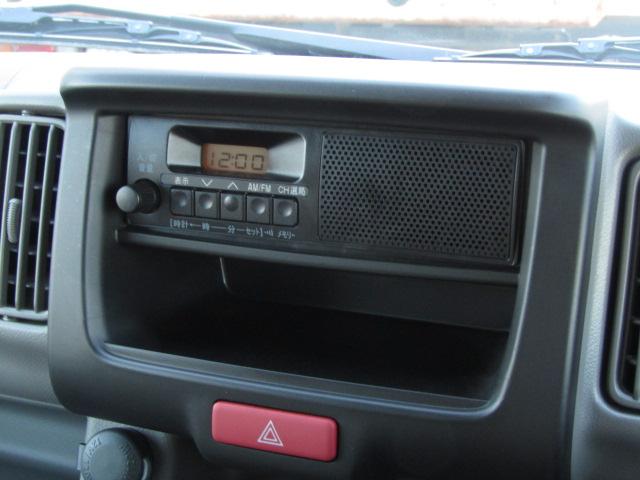 エブリイ PA フレンチバス仕様 両側スライド Hライトレベライザー オーバーヘッドシェルフ ラジオ フラットシート プライバシィガラス 運転席・助手席エアバッグ ABS ハイルーフ 15インチアルミ(6枚目)