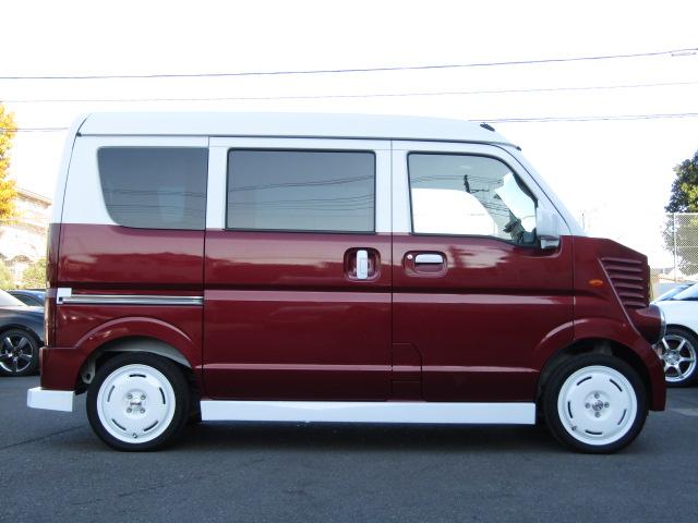 エブリイ PA フレンチバス仕様 両側スライド Hライトレベライザー オーバーヘッドシェルフ ラジオ フラットシート プライバシィガラス 運転席・助手席エアバッグ ABS ハイルーフ 15インチアルミ(17枚目)