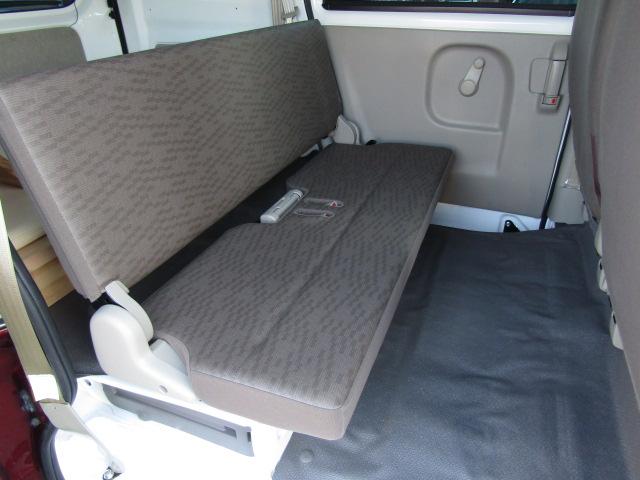 エブリイ PA フレンチバス仕様 両側スライド Hライトレベライザー オーバーヘッドシェルフ ラジオ フラットシート プライバシィガラス 運転席・助手席エアバッグ ABS ハイルーフ 15インチアルミ(34枚目)