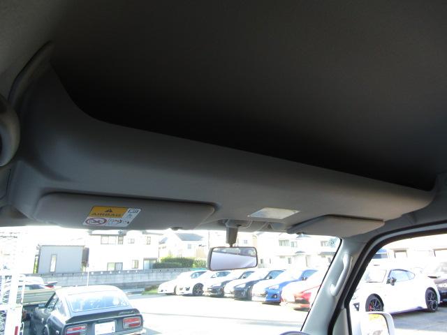 エブリイ PA フレンチバス仕様 両側スライド Hライトレベライザー オーバーヘッドシェルフ ラジオ フラットシート プライバシィガラス 運転席・助手席エアバッグ ABS ハイルーフ 15インチアルミ(41枚目)