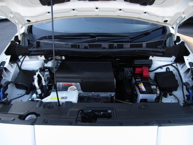 リーフ ｅ＋　Ｘ　アーバンクロム　全周囲カメラ　ナビ　クリアランスソナー　オートクルーズコントロール　レーンアシスト　衝突被害軽減システム　アルミホイール　オートライト　ＬＥＤヘッドランプ　スマートキー　電動格納ミラー　シートヒーター（40枚目）