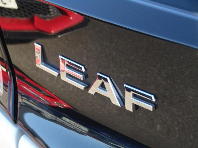 リーフ ｅ＋　Ｘ　アーバンクロム　全周囲カメラ　ナビ　クリアランスソナー　オートクルーズコントロール　レーンアシスト　衝突被害軽減システム　アルミホイール　オートライト　ＬＥＤヘッドランプ　スマートキー　電動格納ミラー　シートヒーター（45枚目）