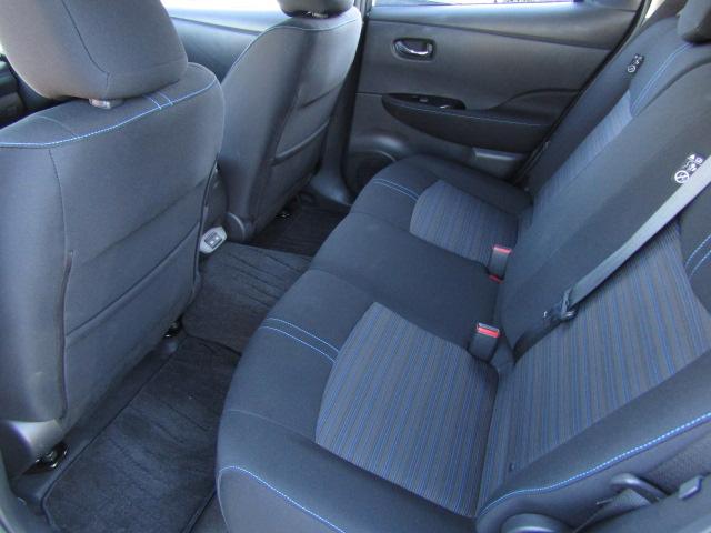 リーフ ｅ＋　Ｘ　アーバンクロム　全周囲カメラ　ナビ　クリアランスソナー　オートクルーズコントロール　レーンアシスト　衝突被害軽減システム　アルミホイール　オートライト　ＬＥＤヘッドランプ　スマートキー　電動格納ミラー　シートヒーター（54枚目）