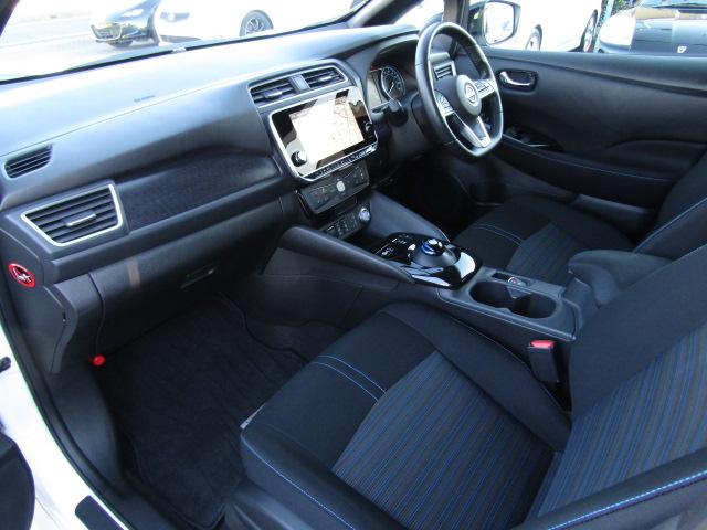 リーフ ｅ＋　Ｘ　アーバンクロム　全周囲カメラ　ナビ　クリアランスソナー　オートクルーズコントロール　レーンアシスト　衝突被害軽減システム　アルミホイール　オートライト　ＬＥＤヘッドランプ　スマートキー　電動格納ミラー　シートヒーター（68枚目）