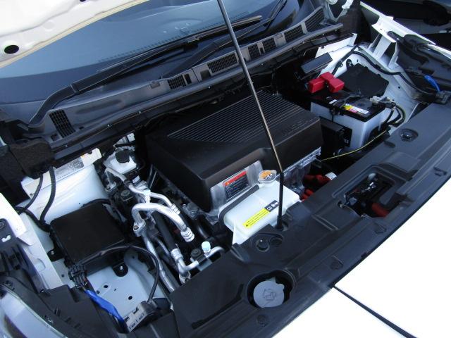 リーフ ｅ＋　Ｘ　アーバンクロム　全周囲カメラ　ナビ　クリアランスソナー　オートクルーズコントロール　レーンアシスト　衝突被害軽減システム　アルミホイール　オートライト　ＬＥＤヘッドランプ　スマートキー　電動格納ミラー　シートヒーター（70枚目）