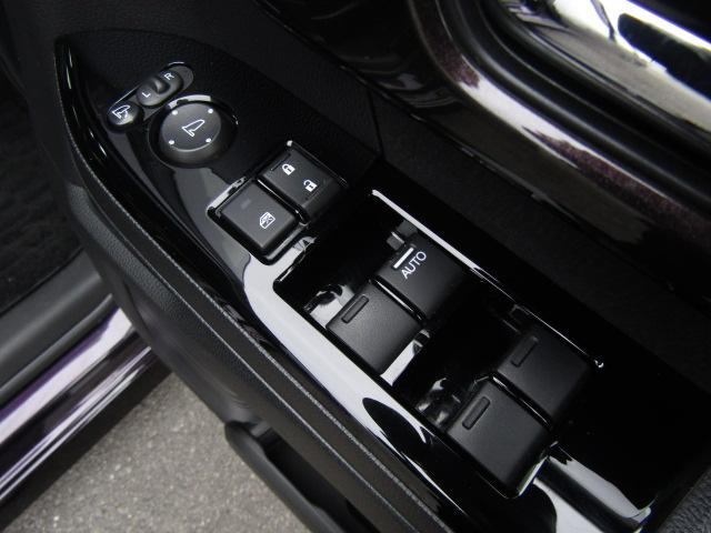 Ｎ－ＢＯＸカスタム Ｇ・Ｌターボホンダセンシング　ドライブレコーダー　ＥＴＣ　バックカメラ　両側電動スライドドア　ＴＶ　クリアランスソナー　オートクルーズコントロール　レーンアシスト　衝突被害軽減システム　オートライト　ＬＥＤヘッドランプ（25枚目）