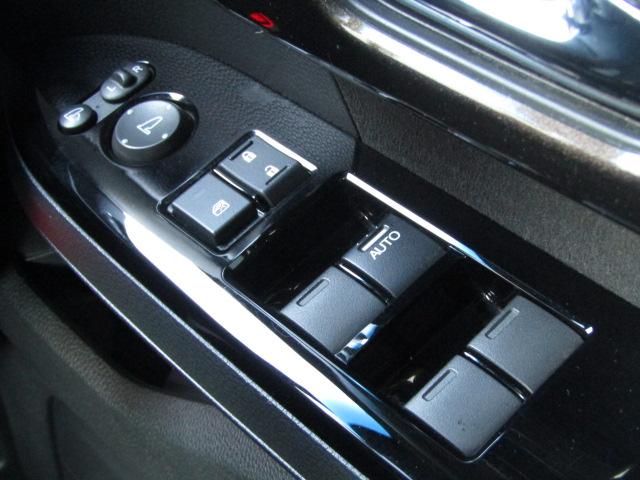 Ｎ－ＢＯＸカスタム Ｇ・Ｌターボホンダセンシング　ドライブレコーダー　ＥＴＣ　バックカメラ　両側電動スライドドア　ナビ　オートクルーズコントロール　レーンアシスト　衝突被害軽減システム　オートライト　ＬＥＤヘッドランプ　スマートキー（26枚目）