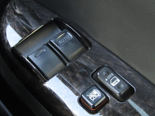 ハイエースバン スーパーGL ダークプライムII バックカメラ ナビ TV レーンアシスト 両側スライドドア オートマチックハイビーム オートライト スマートキー 電動格納ミラー CVT ESC エアコン パワーウィンドウ(12枚目)