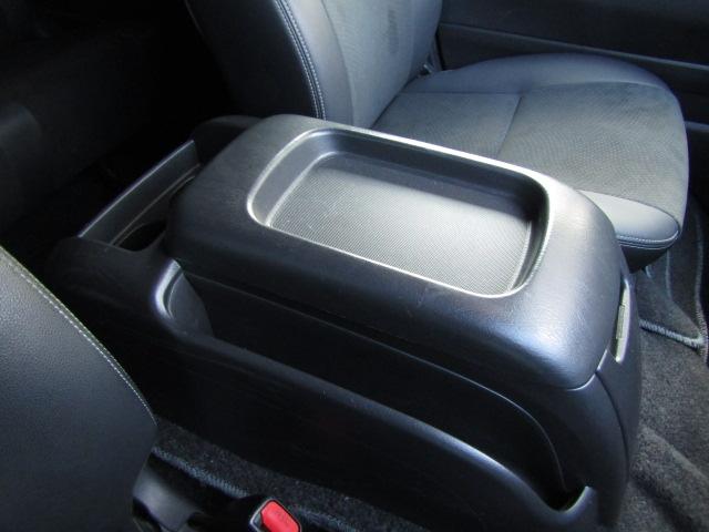 ハイエースバン スーパーGL ダークプライムII バックカメラ ナビ TV レーンアシスト 両側スライドドア オートマチックハイビーム オートライト スマートキー 電動格納ミラー CVT ESC エアコン パワーウィンドウ(27枚目)