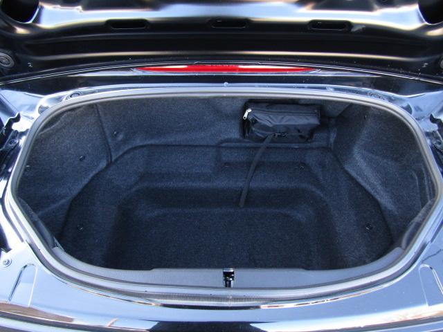 ロードスター Ｓスペシャルパッケージ　パドルシフト　幌破れ無し　オートライト　ＥＮＫＥＩ１７インチアルミ　ＳＤナビ・フルセグ　ＤＶＤ再生　ＵＳＢ・ブルートゥース接続　ＢＯＳＥサウンド　ＥＴＣ　ＬＥＤライト　プッシュスタート（67枚目）