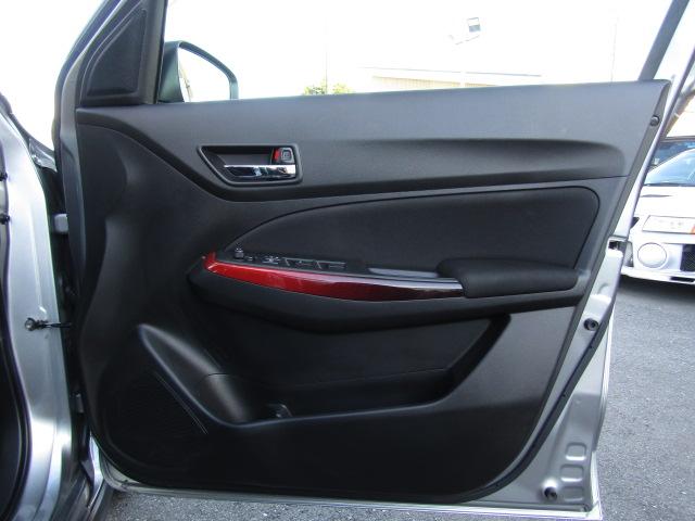 スイフトスポーツ ベースグレード　ＥＴＣ　全周囲カメラ　ナビ　オートクルーズコントロール　レーンアシスト　衝突被害軽減システム　アルミホイール　オートライト　ＬＥＤヘッドランプ　スマートキー　電動格納ミラー　シートヒーター　ＡＴ（39枚目）