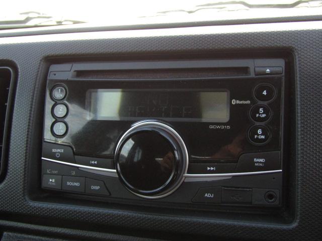 アルトターボＲＳ ベースグレード　ＥＴＣ　オートクルーズコントロール　衝突被害軽減システム　オートライト　ＨＩＤ　スマートキー　アイドリングストップ　電動格納ミラー　シートヒーター　ＡＴ　盗難防止システム　ＡＢＳ　ＥＳＣ　ＣＤ　ＵＳＢ（3枚目）