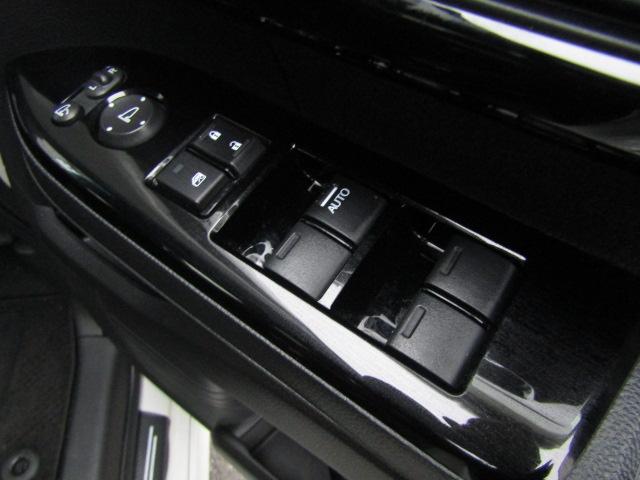 Ｎ－ＢＯＸカスタム Ｌ　ドライブレコーダー　ＥＴＣ　バックカメラ　両側スライド・片側電動　ナビ　ＴＶ　クリアランスソナー　オートクルーズコントロール　衝突被害軽減システム　オートライト　ＬＥＤヘッドランプ　スマートキー（11枚目）