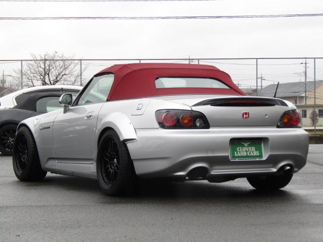 Ｓ２０００ ベースグレード　６速ＭＴ　ＴＥＩＮ車高調　ＥＮＫＥＩ１７インチＡＷ　ＨＫＳフラッシュエディター　社外マフラー　オーバーフェンダー　黒革　ブルートゥース・ＵＳＢ接続オーディオ　ＥＴＣ　ＨＩＤライト　キーレス（24枚目）