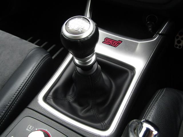 インプレッサ ＷＲＸ　ＳＴｉ　６速ＭＴ　Ｐｉｖｏｔスロコン　ＨＫＳマフラー　ＨＫＳエアクリ　ＢＬＩＴＺ車高調　後期顔　社外テールランプ　ナビ・フルセグ　ＤＶＤ　音楽サーバー　ＵＳＢ・ＢＴ接続　ＥＴＣ　ドラレコ　ＨＩＤ　１８ＡＷ（2枚目）
