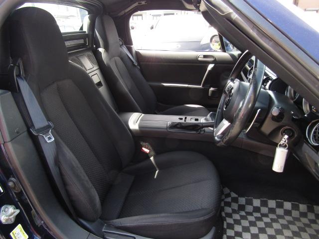 ロードスター Ｓ　ＲＨＴ　パドルシフト　ＢＬＩＴＺ車高調　柿本マフラー　Ａｕｔｏｅｘｅリアフロアバー　ＴＥＩＮフロントタワーバー　ＢＯＳＥサウンド　ＨＩＤライト　ＥＴＣ　ＬＭスポーツ１７ＡＷ　エンジンスターター（18枚目）