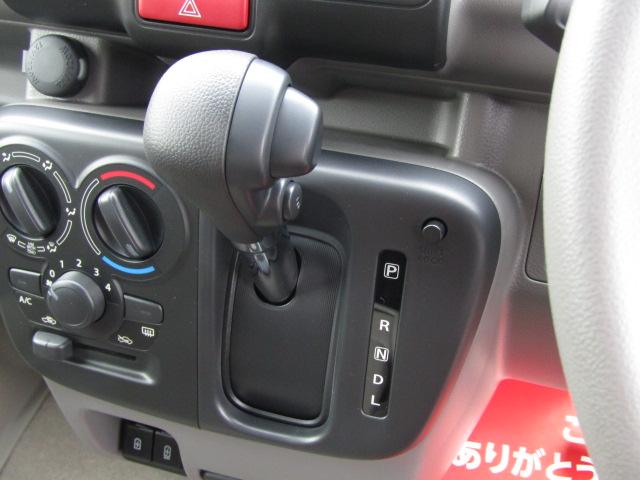 エブリイ ジョインターボ　６型　セ－フティＳ　届出済未使用車　ＵＳＢ充電　　レベライザ－　障害物センサ　タ－ボ　オ－バ－ヘッドシェルフ　　レ－ンキ－プアシスト　フルフラット　スマートキ－　Ｐスタ－ト　シ－トヒ－タ－　ＬＥＤ（46枚目）