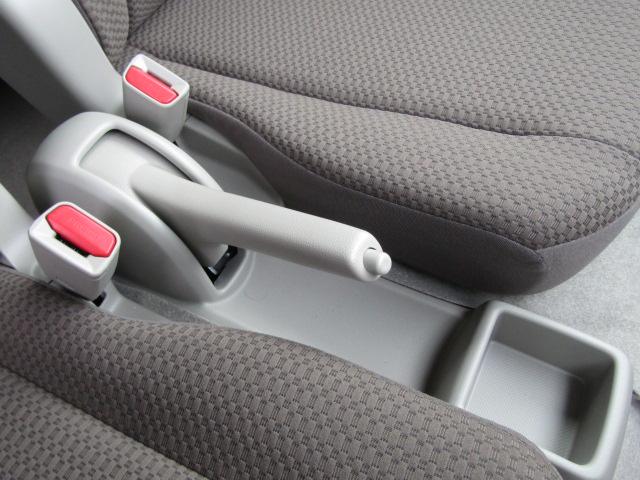 エブリイ ジョインターボ　６型　セ－フティＳ　届出済未使用車　ＵＳＢ充電　　レベライザ－　障害物センサ　タ－ボ　オ－バ－ヘッドシェルフ　　レ－ンキ－プアシスト　フルフラット　スマートキ－　Ｐスタ－ト　シ－トヒ－タ－　ＬＥＤ（62枚目）
