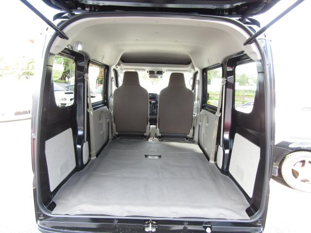 エブリイ ＰＡリミテッド　６型　セーフティＳ　届出済未使用車　ＵＳＢ充電　ＦＭ／ＡＭラジオ　Ｈライトレベライザ　オーバーヘッドシェルフ　障害物センサー　レーンキープアシスト　フルフラット　プライバシィガラス（13枚目）