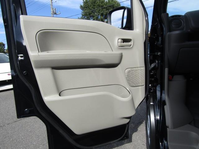 エブリイ ＰＡリミテッド　６型　セーフティＳ　届出済未使用車　ＵＳＢ充電　ＦＭ／ＡＭラジオ　Ｈライトレベライザ　オーバーヘッドシェルフ　障害物センサー　レーンキープアシスト　フルフラット　プライバシィガラス（28枚目）