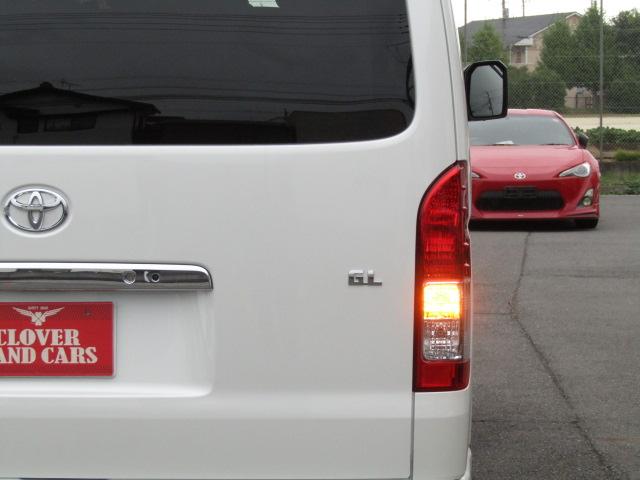 ハイエースワゴン GL セーフティセンス/衝突軽減ブレーキ/レーンキープアシスト/コーナーセンサー/電動スライドドア/デジタルインナーミラー/MTモード/LED/フォグランプ/MTモード/メーカー保証付き/(28枚目)
