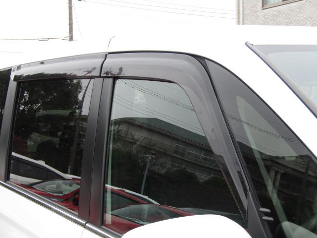 ヴォクシー S-Z セーフティセンス/衝突軽減ブレーキ/レーンキープアシスト/コーナーセンサー/コネクトナビ/HDMI/半革シート/両側電動スライド/シートヒーター/ドラレコ/2.0ETC/レーダークルーズ(26枚目)