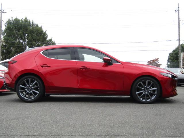 MAZDA3ファストバック 20Sバーガンディ セレクション レーダークルーズ/360°カメラ/マツダコネクトナビ/シートヒーター/ETC/赤革シート/パワーシート/衝突軽減ブレーキ/パドルシフト/ヘッドアップディスプレイ/LED/純正18AW/(38枚目)