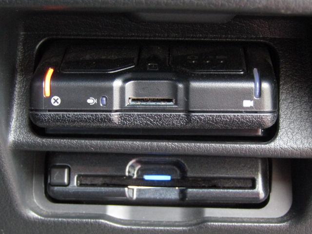 MAZDA3ファストバック 20Sバーガンディ セレクション レーダークルーズ/360°カメラ/マツダコネクトナビ/シートヒーター/ETC/赤革シート/パワーシート/衝突軽減ブレーキ/パドルシフト/ヘッドアップディスプレイ/LED/純正18AW/(76枚目)