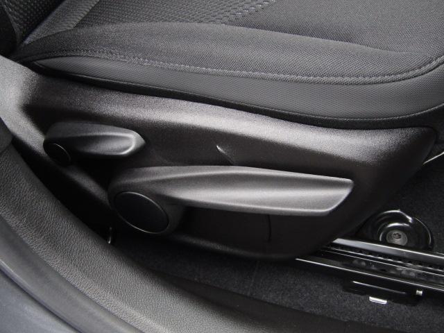 ジープ・レネゲード ナイトイーグル クルーズコントロール/コーナーセンサー/ブルートゥースオーディオ/ETC/ステアリングSW/MTモード/レーンキープアシスト/ブラインドスポット/バックカメラ/フォグ/純正アルミ/(52枚目)