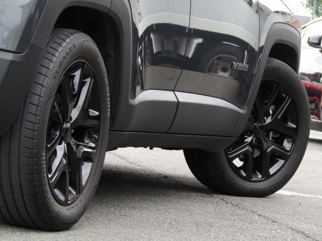 ジープ・レネゲード ナイトイーグル クルーズコントロール/コーナーセンサー/ブルートゥースオーディオ/ETC/ステアリングSW/MTモード/レーンキープアシスト/ブラインドスポット/バックカメラ/フォグ/純正アルミ/(61枚目)