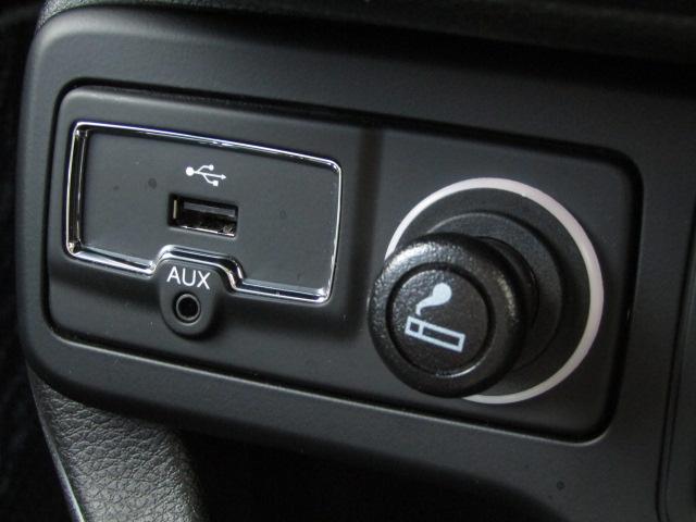 ジープ・レネゲード リミテッド 純正8.4インチナビ/レーダークルーズ/衝突軽減ブレーキ/レーンキープアシスト/コーナーセンサー/前後ドラレコ/シートヒーター/黒革シート/ブラインドスポット/パワーシート/LED/(25枚目)