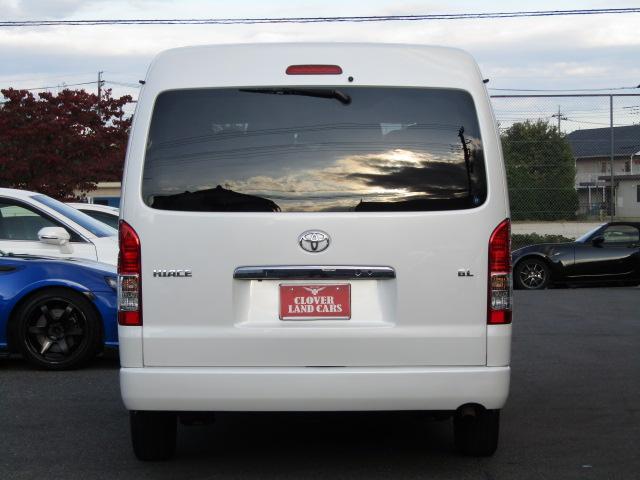 ハイエースワゴン GL 社外フルセグナビ/フリップダウンモニター/電動スライド/セーフティセンス/衝突軽減ブレーキ/レーンキープアシスト/バックカメラ/ETC/スマートキー/LED/フォグ/4WD/(9枚目)