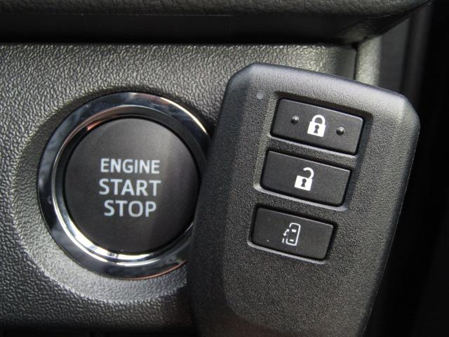 ハイエースワゴン GL セーフティセンス/衝突軽減ブレーキ/レーンキープアシスト/コーナーセンサー/電動スライドドア/デジタルインナーミラー/MTモード/LED/フォグランプ/スマートキー/プッシュスタート(17枚目)