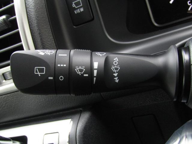 ハイエースワゴン GL セーフティセンス/衝突軽減ブレーキ/レーンキープアシスト/コーナーセンサー/電動スライドドア/デジタルインナーミラー/MTモード/LED/フォグランプ/スマートキー/プッシュスタート(28枚目)