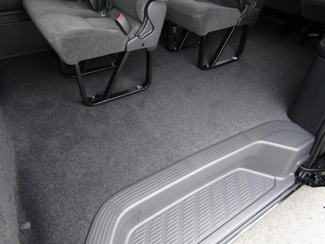 ハイエースワゴン GL セーフティセンス/衝突軽減ブレーキ/レーンキープアシスト/コーナーセンサー/電動スライドドア/デジタルインナーミラー/MTモード/LED/フォグランプ/スマートキー/プッシュスタート(54枚目)