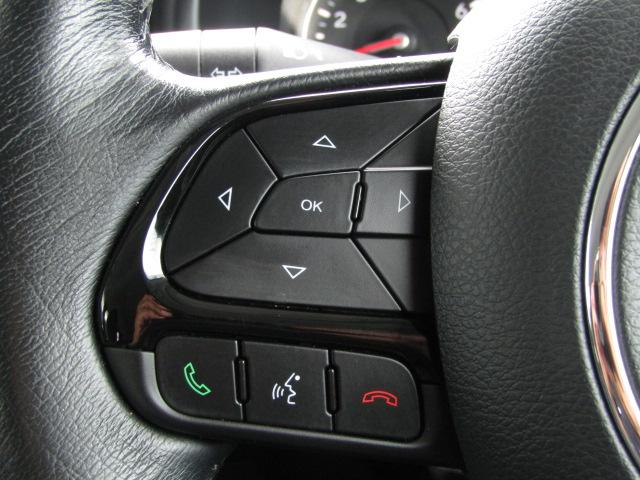 ジープ・レネゲード ナイトイーグル クルーズコントロール/衝突軽減ブレーキ/レーンキープアシスト/Cセンサー/BTオーディオ/USB機能/ブラインドスポット/バックカメラ/ルーフレール/LED/純正アルミ/1オーナー/(16枚目)