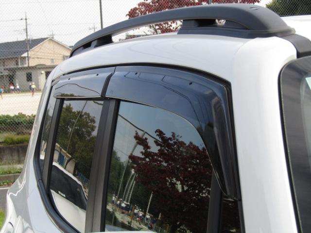 ジープ・レネゲード ナイトイーグル クルーズコントロール/衝突軽減ブレーキ/レーンキープアシスト/Cセンサー/BTオーディオ/USB機能/ブラインドスポット/バックカメラ/ルーフレール/LED/純正アルミ/1オーナー/(19枚目)