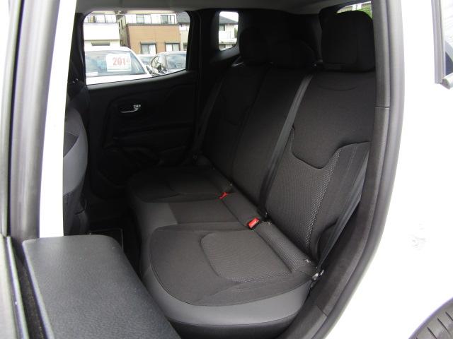 ジープ・レネゲード ナイトイーグル クルーズコントロール/衝突軽減ブレーキ/レーンキープアシスト/Cセンサー/BTオーディオ/USB機能/ブラインドスポット/バックカメラ/ルーフレール/LED/純正アルミ/1オーナー/(49枚目)