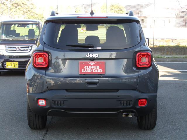 ジープ・レネゲード リミテッド　純正８．４インチナビ／ブルートゥース／バックカメラ／黒革シート／シートヒーター／２．０ＥＴＣ／ドライブレコーダー／クルーズコントロール／コーナーセンサー／ＬＥＤ／フォグ／ブラインドスポット／（9枚目）