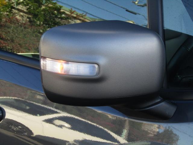 ジープ・レネゲード リミテッド　純正８．４インチナビ／ブルートゥース／バックカメラ／黒革シート／シートヒーター／２．０ＥＴＣ／ドライブレコーダー／クルーズコントロール／コーナーセンサー／ＬＥＤ／フォグ／ブラインドスポット／（18枚目）