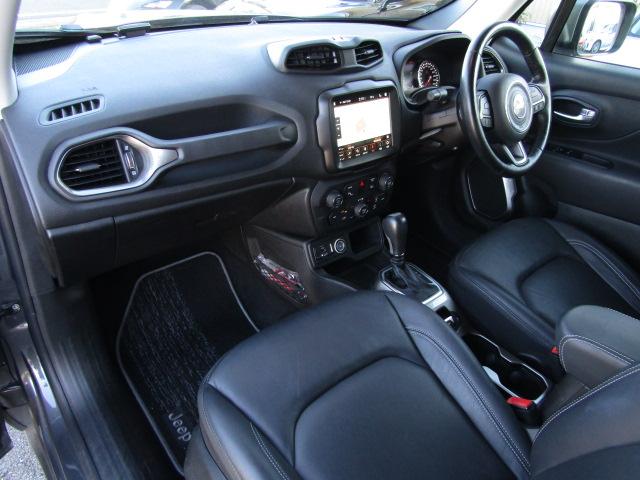 ジープ・レネゲード リミテッド　純正８．４インチナビ／ブルートゥース／バックカメラ／黒革シート／シートヒーター／２．０ＥＴＣ／ドライブレコーダー／クルーズコントロール／コーナーセンサー／ＬＥＤ／フォグ／ブラインドスポット／（50枚目）